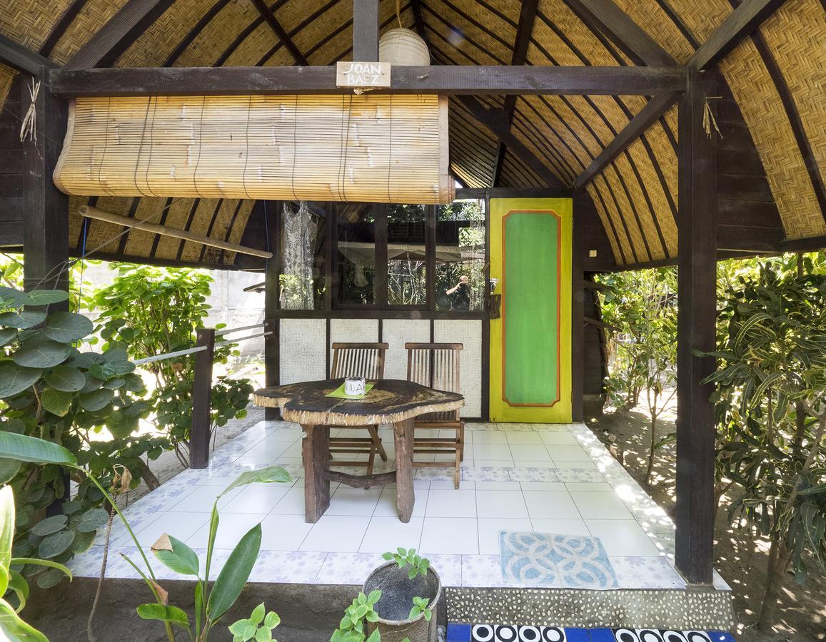 Woodstock Gili - Garden And Bungalows Ξενοδοχείο Τζίλι Τραγουανγκάν Εξωτερικό φωτογραφία